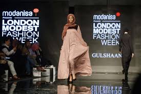 Haute Couture pour femmes musulmanes : quand luxe et pudeur se rencontrent